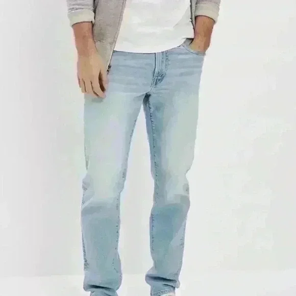 American Eagle Airflex+ Men’s Light Wash Straight Leg Jeans size 28x30. - Picture 10 of 10